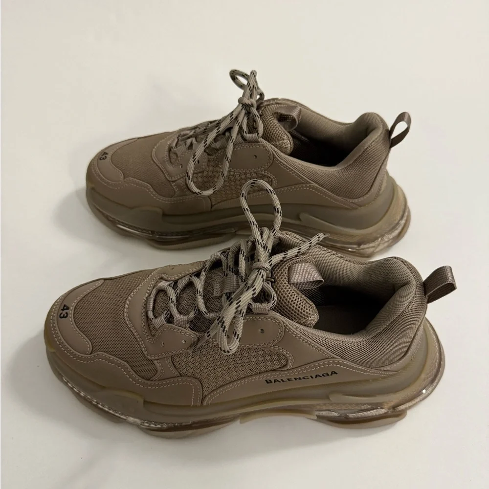Balenciaga Triple S Sneakers - Picture 2 of 5